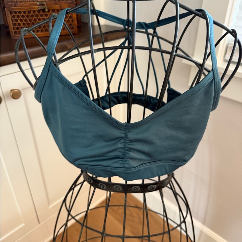 Alo Women's Blue Sports Bra